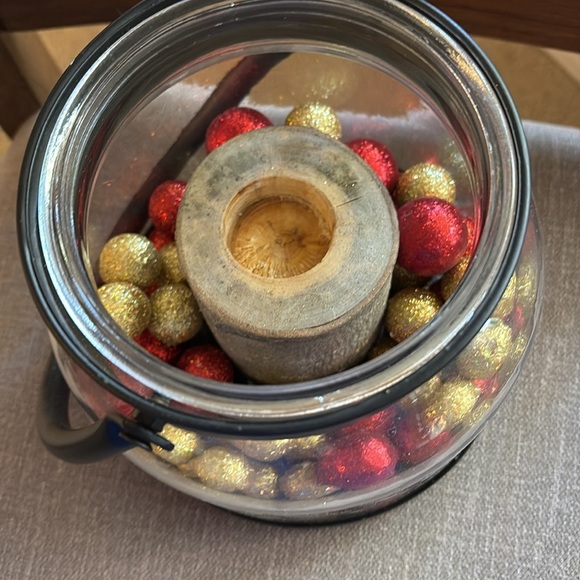 Holiday decor lantern with balls and Aspen candle - Picture 2 of 4